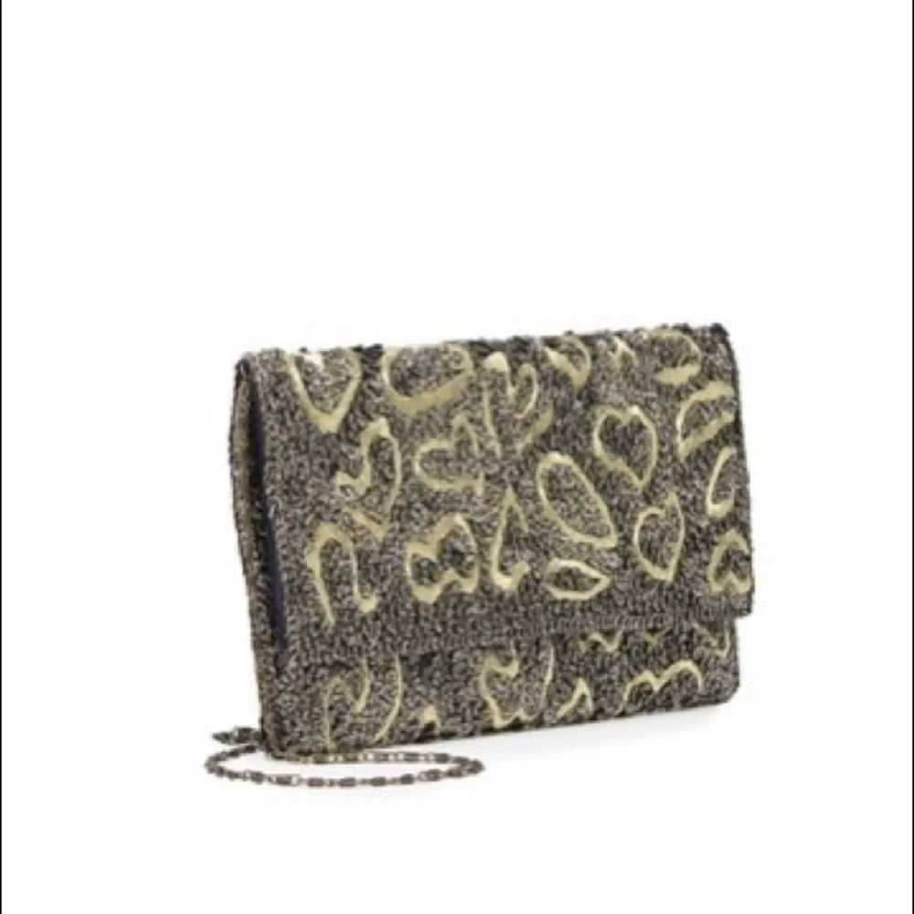 Gorgeous embroidered sequins clutch